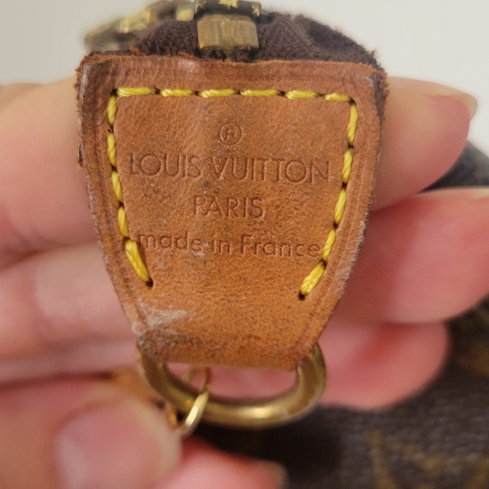 Louis Vuitton Monogram Crossbody with Gold Chain - Picture 14 of 14